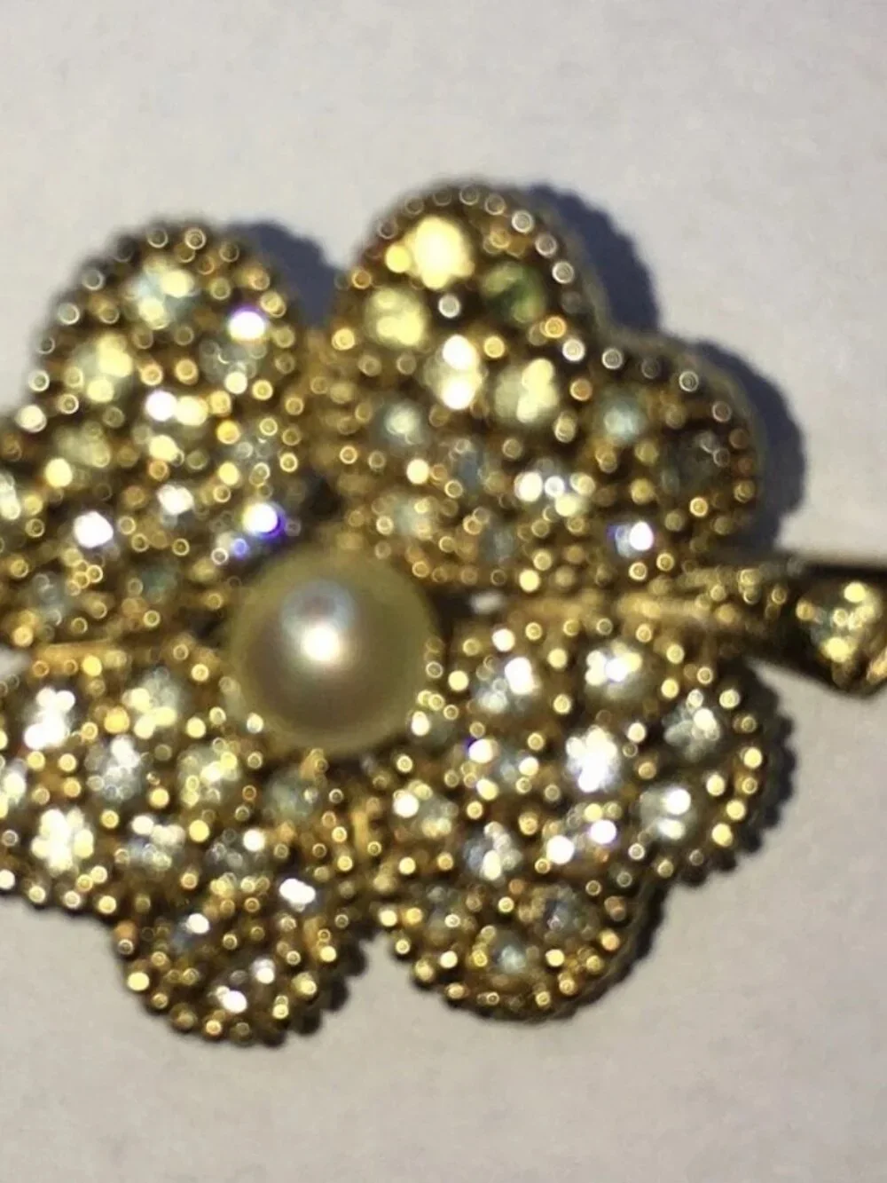 Ciner Vintage 1950s Brooch Flower Seed Pearl & Crystal Beads Gold Signet